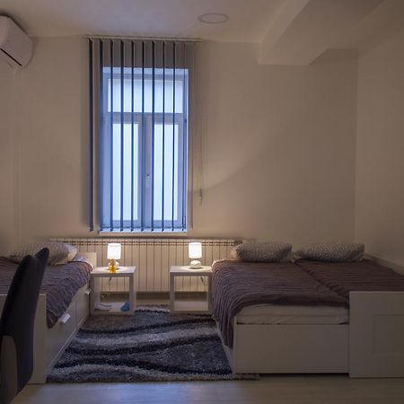 Apartments Petrova170 Загреб Екстериор снимка