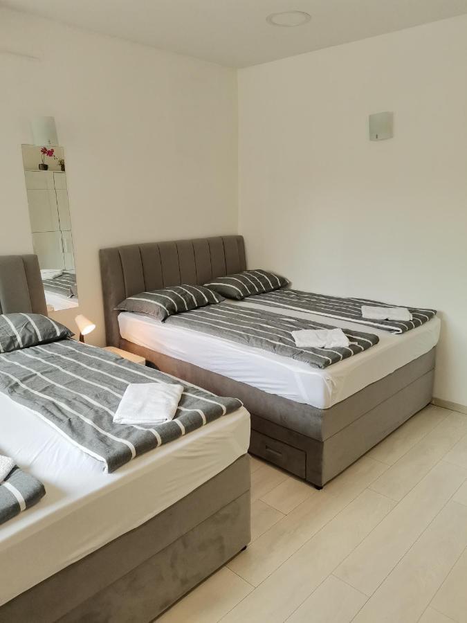 Apartments Petrova170 Загреб Екстериор снимка